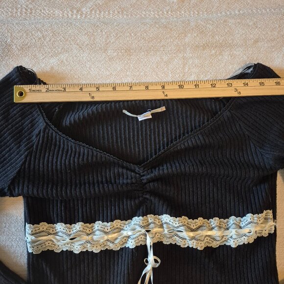 Urban Outfitters Kimchi Blue Womens L Top Crop Whimsigoth Flirty Dark Coquette - Picture 4 of 8